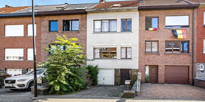 Maison 4 pièces à vendre à Georges Hensmansstraat, SintPietersLeeuw