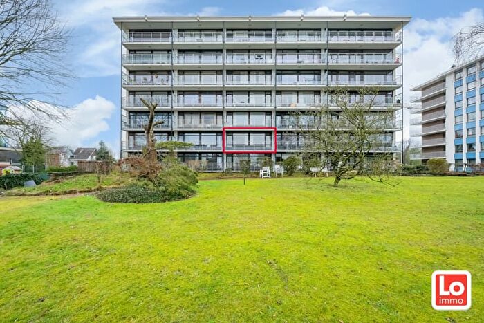 Appartement 12 pièces à vendre à Victor Braeckmanlaan, SintAmandsberg