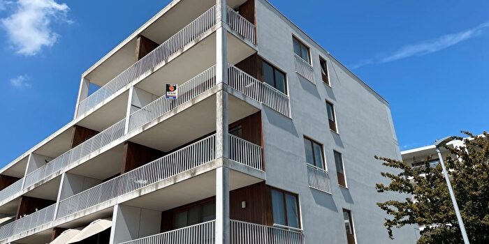 Maaike Kerrebroeckstraat, Assebroek : Appartement 2 pièces à louer
