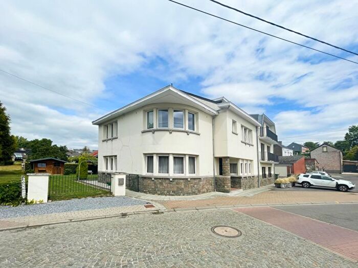 Maison 6 pièces à vendre à Place Fernand Séverin, Gembloux