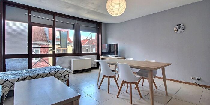 Appartement 1 pièce à vendre - Moeskroen, Henegouwen
