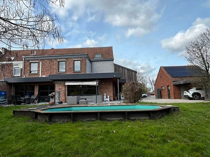 Maison 6 pièces à vendre à Chaussée du Roeulx, Mons