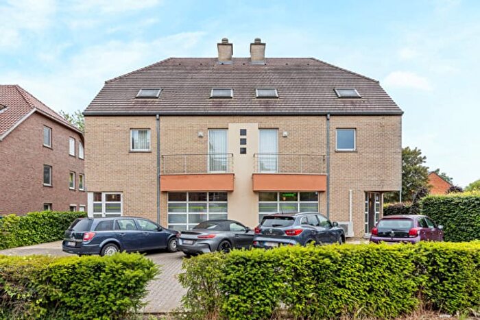 Appartement 6 pièces à Eikenlaan, BilzenHoeselt, à vendre