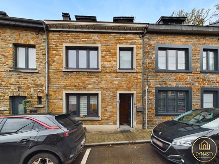 Rue du Chalet, La RocheenArdenne : Maison 4 pièces à vendre