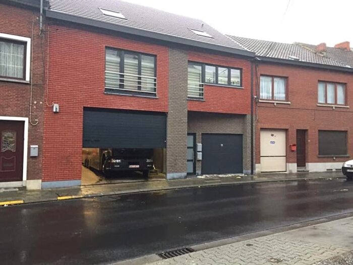 Appartement 5 pièces à louer à Rue Mitant Des Camps, La Louvière