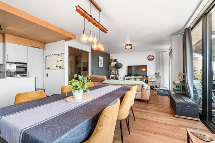 Appartement 2 pièces à Plezantstraat, SintNiklaas, à vendre