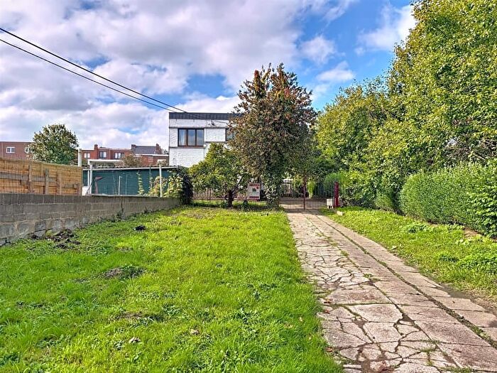 Rue des Naiveux, HERSTAL : Maison 3 pièces à vendre