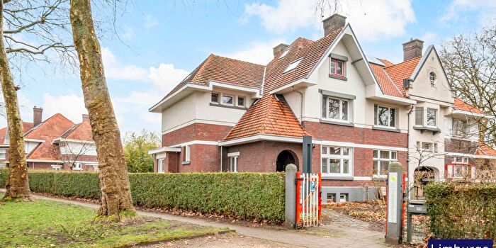 Maison 5 pièces à Binnenlaan, Genk, à vendre