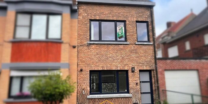 Kanunnik Van Hoonackerstraat, Brugge : Maison 3 pièces à vendre
