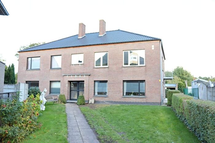 Appartement 3 pièces à Gransveldestraat, WETTEREN, à louer