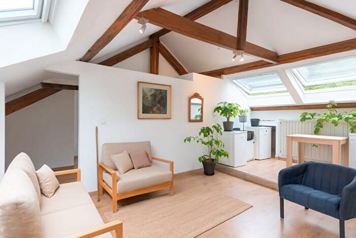 Rue du Bon Dieu de Maka A, La RocheenArdenne : Appartement 2 pièces à vendre