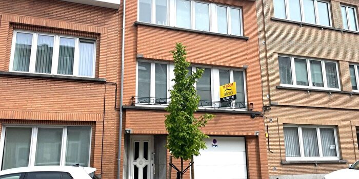 Maison 2 pièces à vendre à Lakensestraat, StrombeekBever