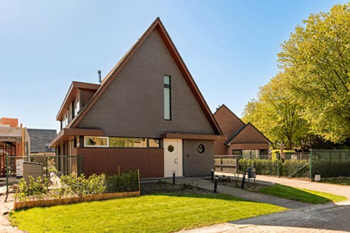 Maison 4 pièces à vendre - Voorkensstraat, Beerse