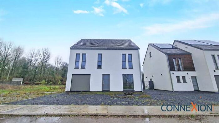 Maison 5 pièces à vendre à Rue de Favarcq, BELOEIL