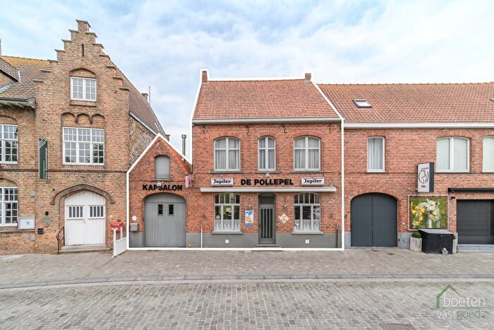 Maison 13 pièces à vendre à Dorpplaats, Reninge