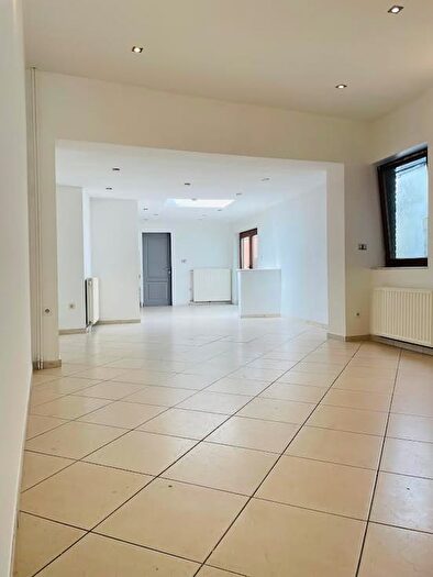 Maison 3 pièces à Chaussée Romaine, ChapellelezHerlaimont, à vendre