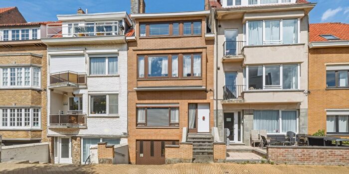 Hyacintenlaan, Mariakerke - Maison 7 pièces à vendre