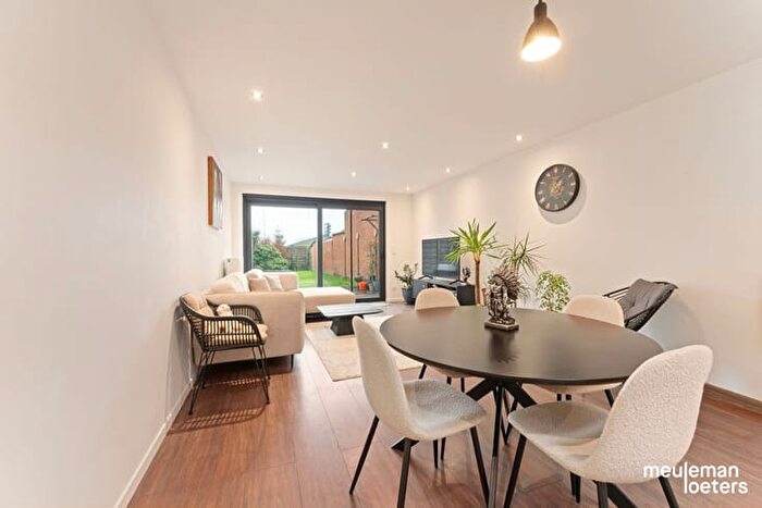 Stuivenbergstraat, Izegem : Maison 3 pièces à vendre
