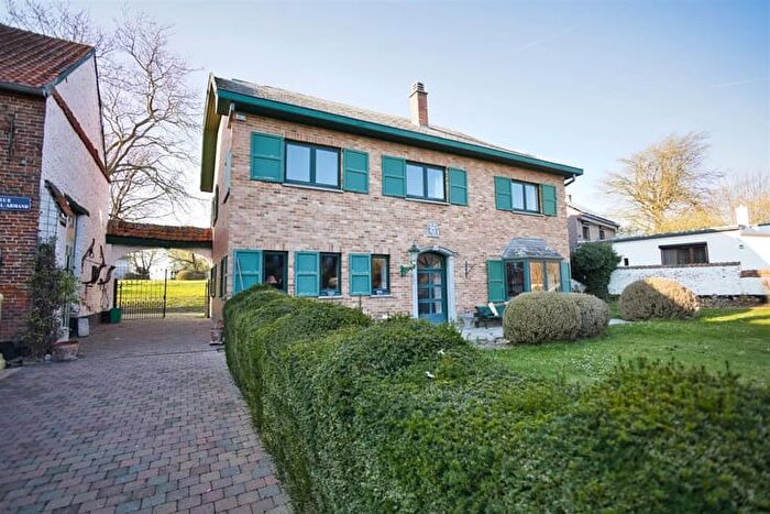 Rue de Linsmeau, Racour : Maison 5 pièces à vendre