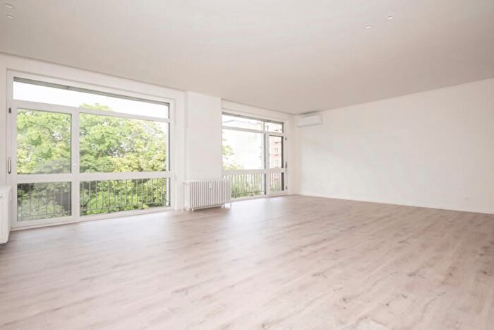 Appartement 1 pièce à Lange Lozanastraat, IJ, à vendre