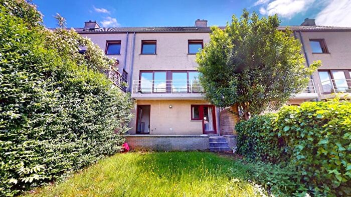 Maison 4 pièces à Avenue des Nerviens, Wemmel, à vendre