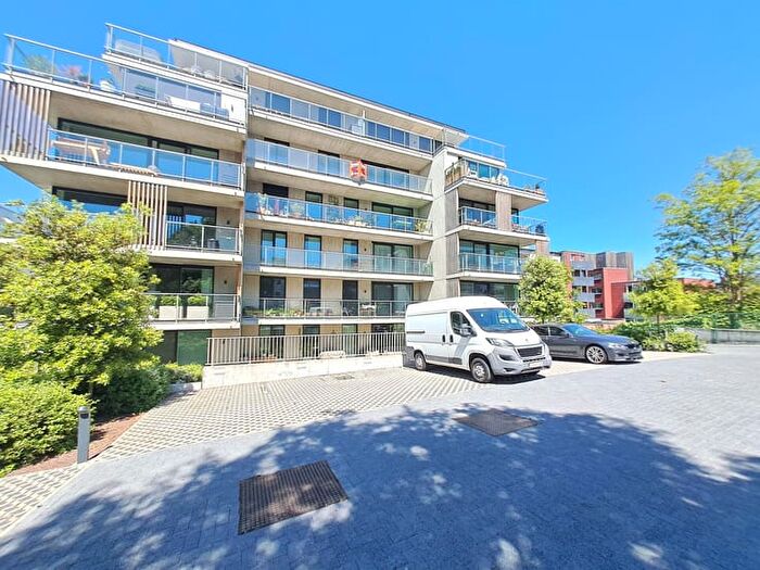 TweeBruggenstraat, Harelbeke : Appartement 2 pièces à louer