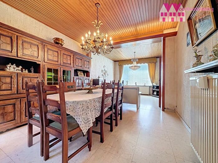 Geraardsbergsesteenweg, Erembodegem : Maison 18 pièces à vendre