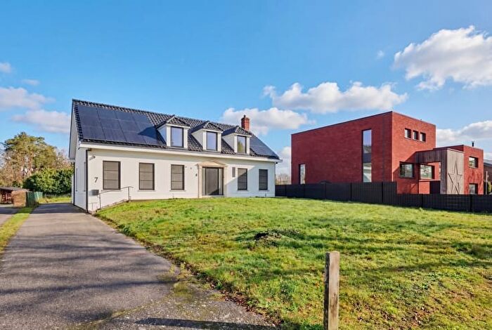Maison 4 pièces à Middenlaan, LEOPOLDSBURG, à vendre