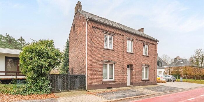 Maison 4 pièces à vendre à Reinpadstraat, Genk