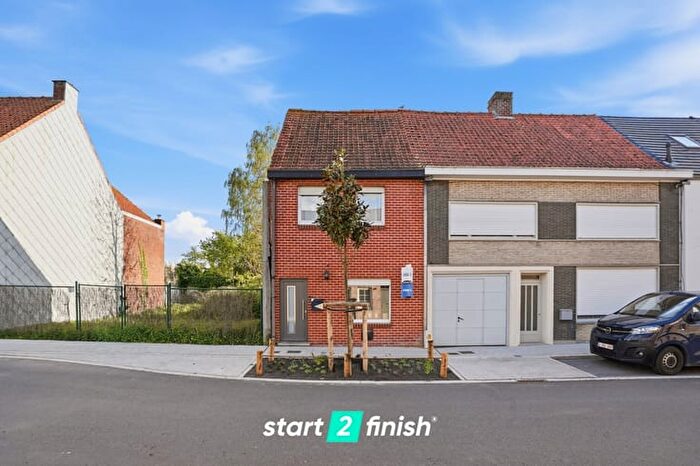 Maison 1 pièce à vendre à Kerkhofstraat, Roeselare