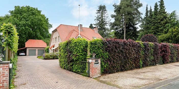 Maison 6 pièces à vendre à Zwaluwenlaan, Eksel