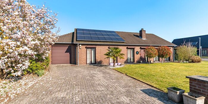 Maison 4 pièces à Burkweg, Zonhoven, à vendre