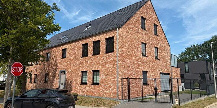 Appartement à Zandstraat, Kwaadmechelen, à louer