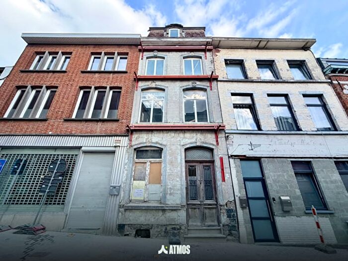 Maison à Rue NotreDame, Mons, à vendre