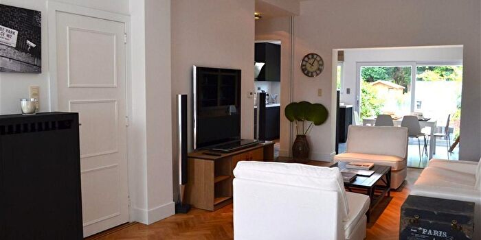 Koningin Astridlaan Avenue Reine Astrid, Kraainem : Maison 3 pièces à vendre