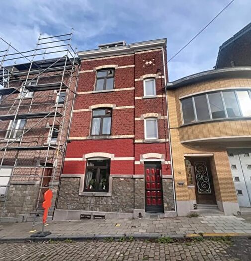 Maison 4 pièces à Rue BelleVue, Liège, à vendre