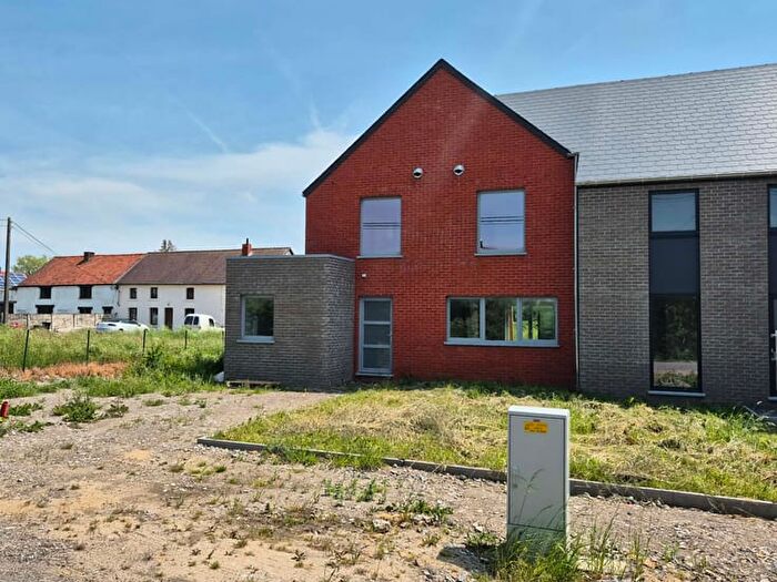 Rue Du Bâty a, FosseslaVille : Maison 3 pièces à vendre