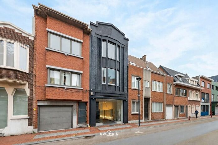 Maison 3 pièces à Statiestraat, Zwijndrecht, à vendre