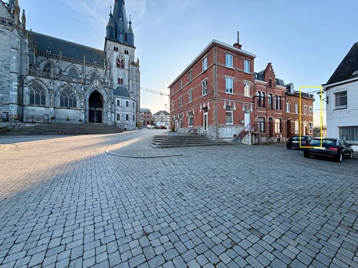 Grand Place, Walcourt - Maison 10 pièces à vendre