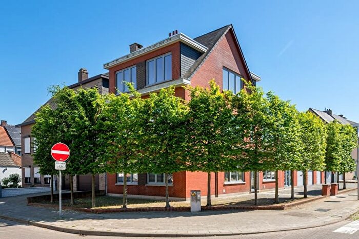 Appartement 2 pièces à SintBernardusstraat, Lier, à vendre