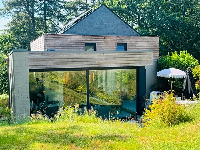 Maison 5 pièces à Avenue Du Griffon, Hennuyères, à vendre