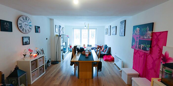 Charleroi, Henegouwen : Appartement 2 pièces à vendre