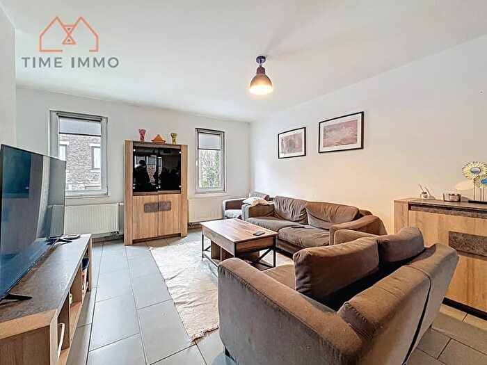 Rue Du Pétria, Fontainel'Évêque : Maison 4 pièces à vendre