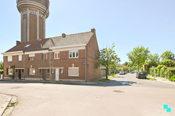Zwingelaarsstraat, Izegem : Maison 14 pièces à vendre