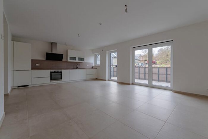 Tomberg, Sankt Vith : Appartement 3 pièces à vendre