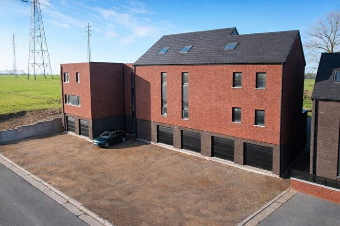 Rue Fontaine de la Justice, Gouylezpiéton : Appartement à vendre