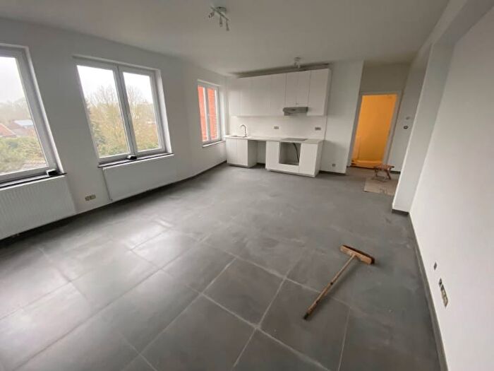 Appartement 3 pièces à louer à Chaussée De Fleurus, Charleroi