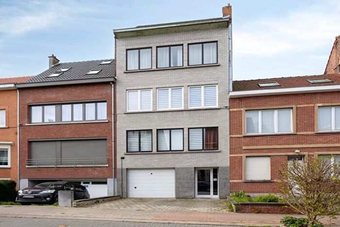 Avenue du Roi Léopold III, WEMMEL : Maison 6 pièces à vendre