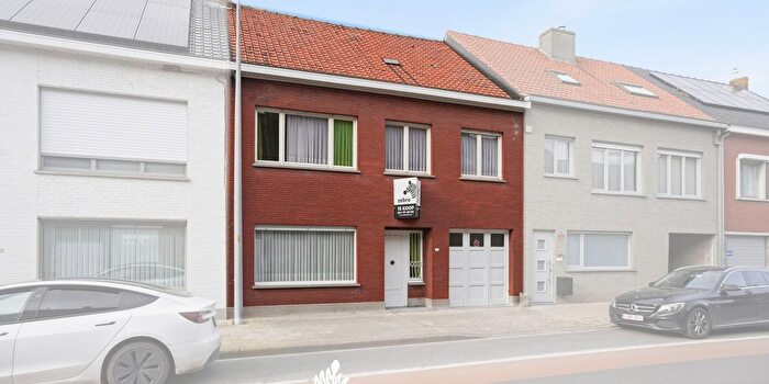 Maison 4 pièces à vendre - Stationsstraat, Eernegem