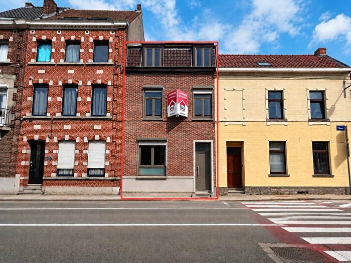 Maison 4 pièces à Rue de Mons, BraineleComte, à vendre